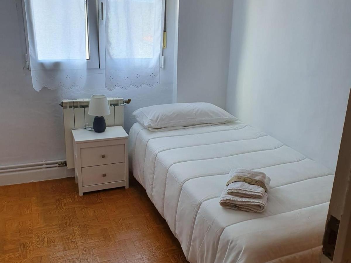 Bonito Apartamento Cerca De Las Playas Santender Kültér fotó